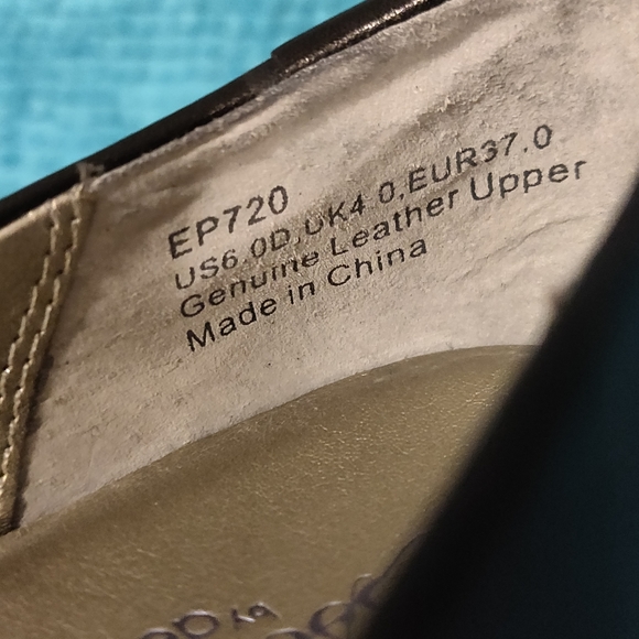 Essence by Aetrex black pumps - Picture 7 of 8